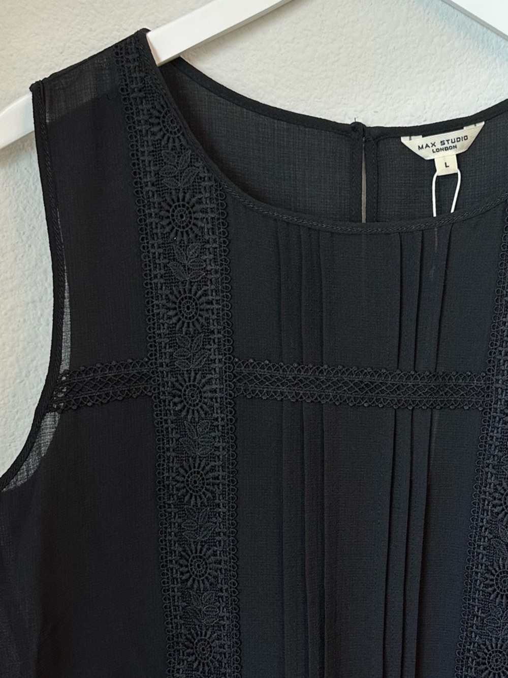 New! MAX STUDIO Pintucked Floral Lace Sheer Tank - Picture 3 of 16